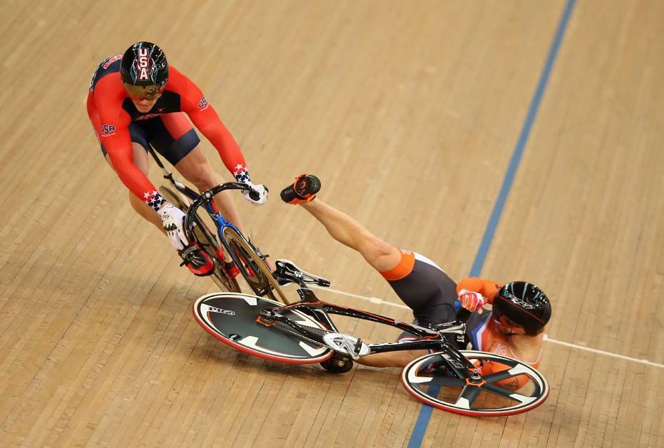 Matthew Baranoski and Mattijs Bochli crash in the keirin