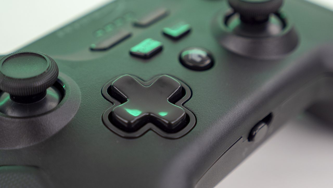 HyperX Clutch controller