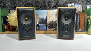 Mission 771e on a white desk