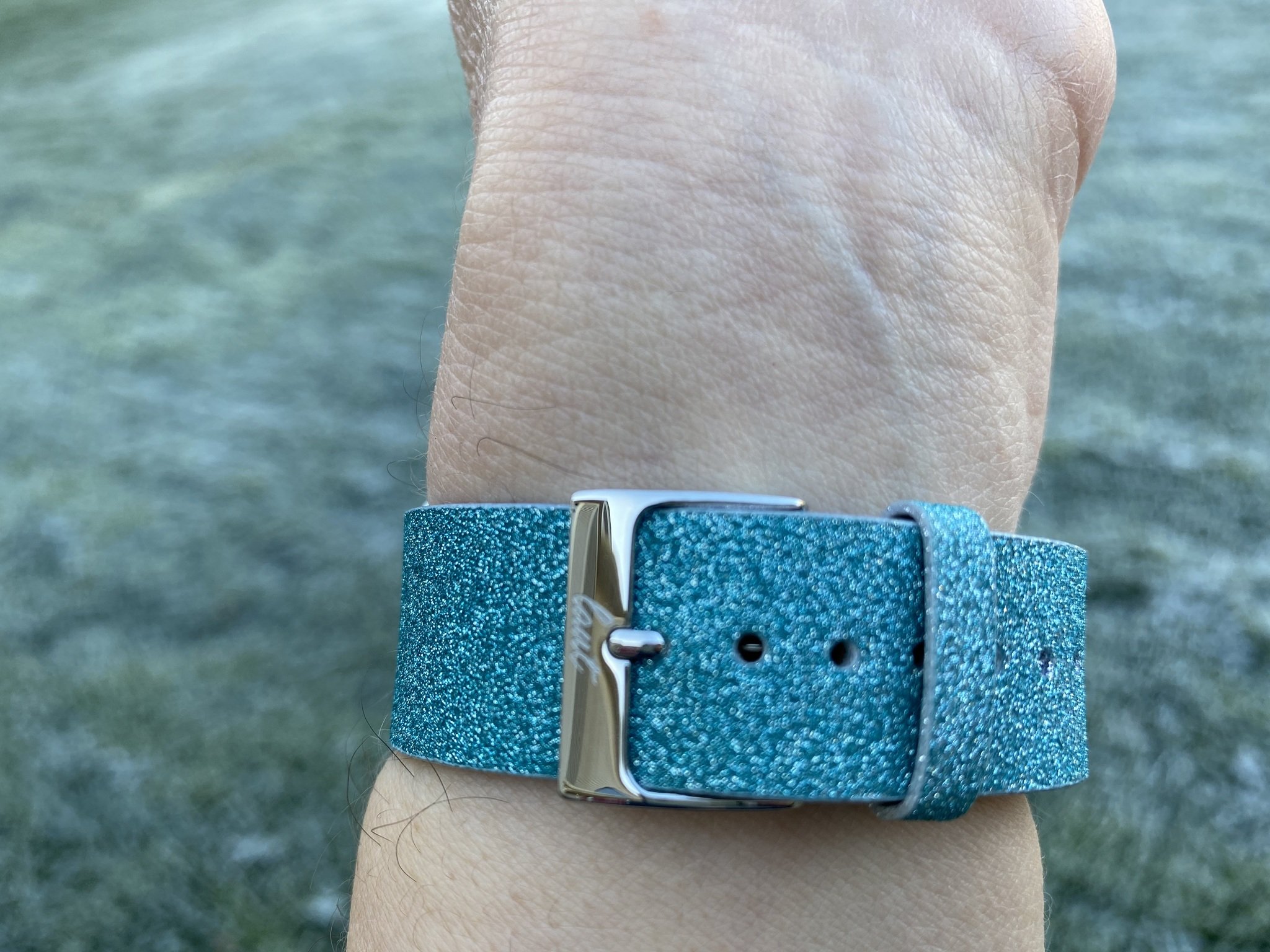 LAUT OMBRE SPARKLE Strap for Apple Watch