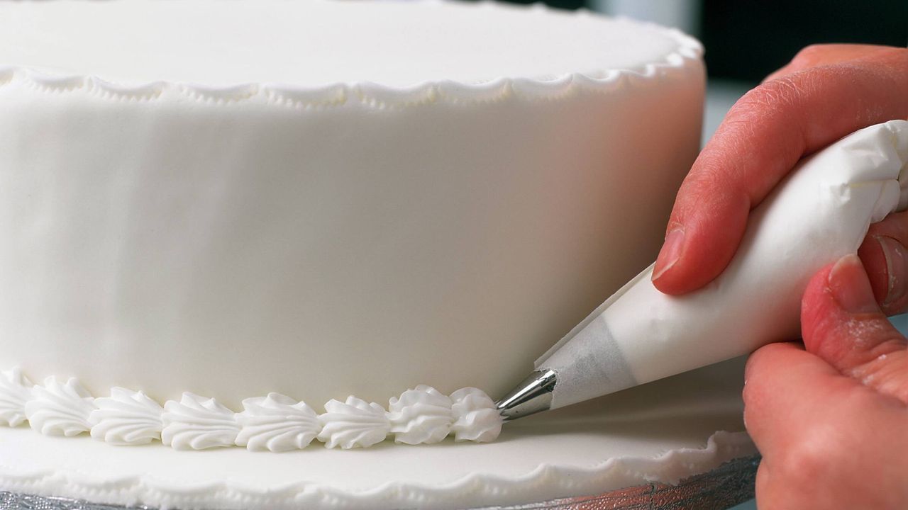 How to make royal icing