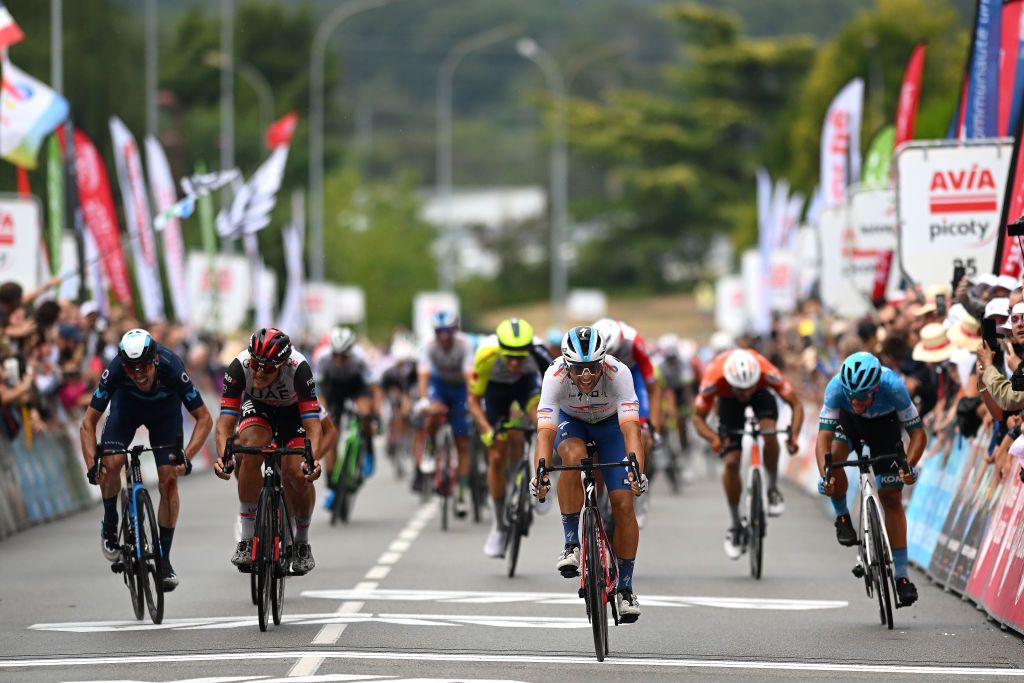 LA SOUTERRAINE FRANCE AUGUST 16 LR Alex Aranburu Deba of Spain and Movistar Team Matteo Trentin of Italy and UAE Team Emirates Julien Simon of France and Team Total Energies and Vincenzo Albanese of Italy and EoloKometa Cycling Team sprint at finish line during the 55th Tour du Limousin Nouvelle Aquitaine 2022 Stage 1 a 1764km stage from VerneuilsurVienne to La Souterraine 385m TDL2022 on August 16 2022 in La Souterraine France Photo by Dario BelingheriGetty Images