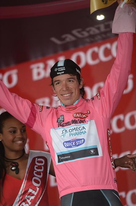 Rigoberto Uran (Omega Pharma-Quickstep) took over the Giro d'Italia lead by 37 seconds on Evans.
