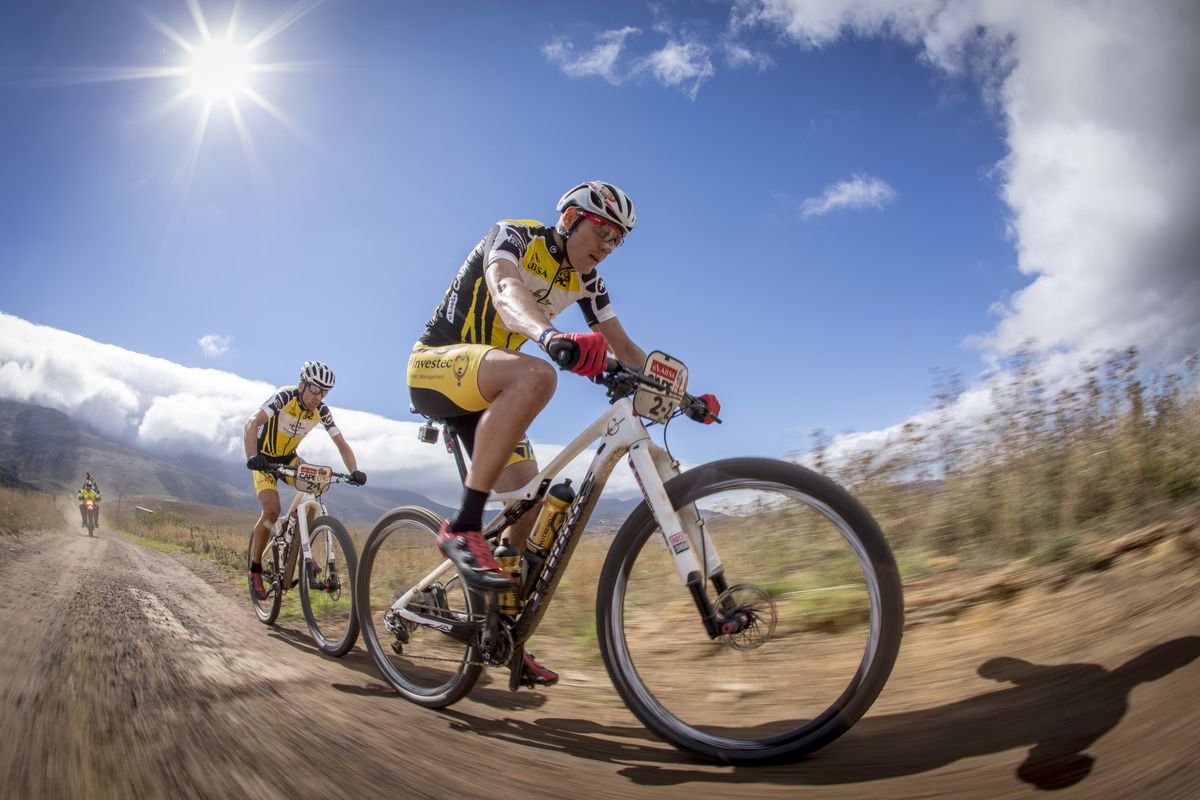 Jaro Kulhavy and Christophe Sauser in the lead