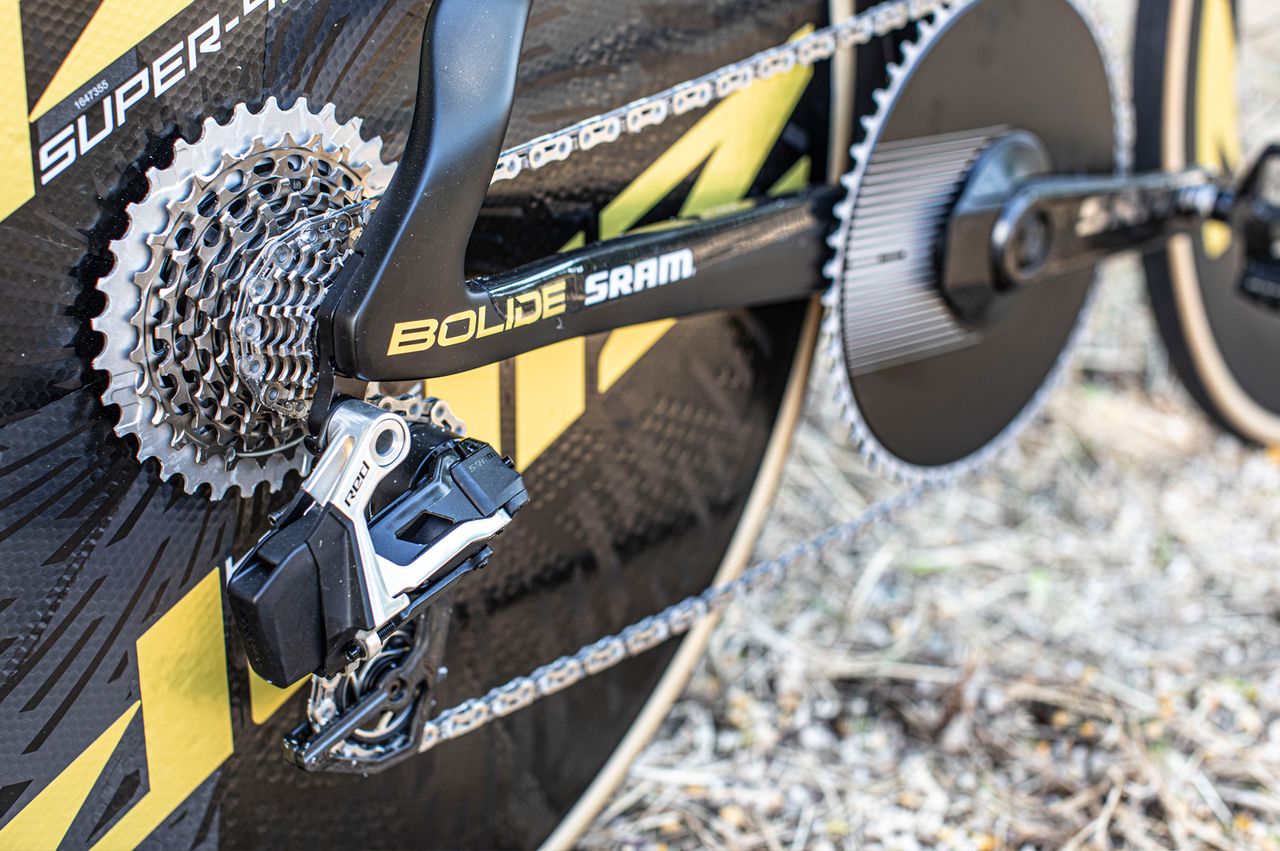 Tom Pidcock's Pinarello Bolide F TT bike