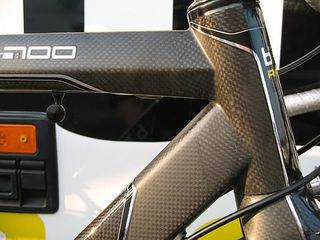 The smooth joints of the bTwin FC700
