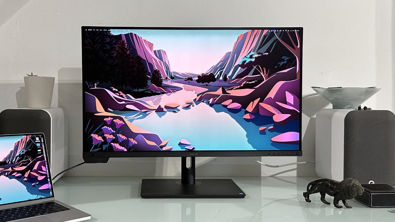 Monitor Asus ProArt PA32KCX kosztuje 8800 dolarów i oferuje 8K z 4032 strefami przyciemnienia