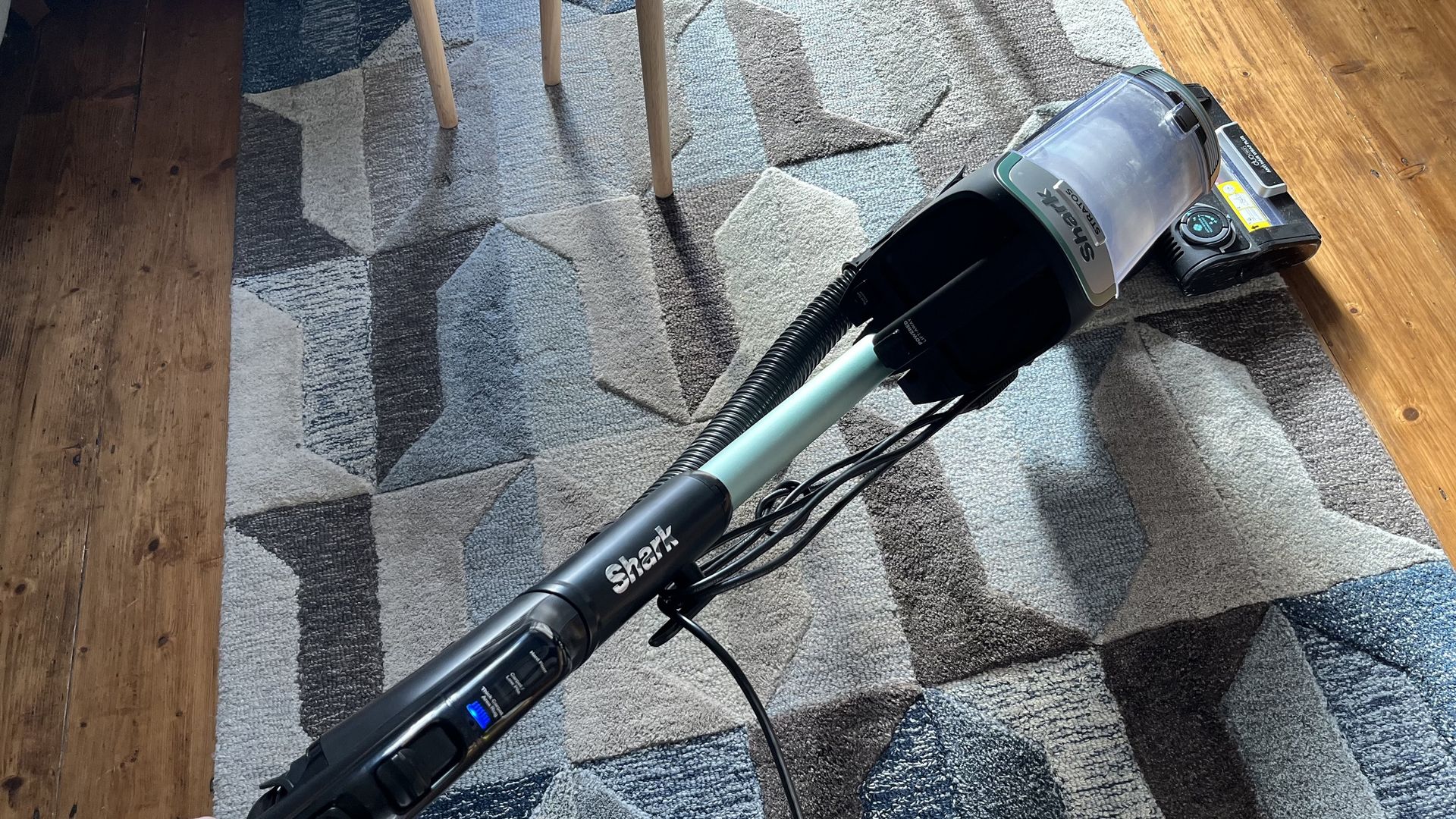 Shark Stratos Upright Vacuum review a powerful vacuum cleaner for busy