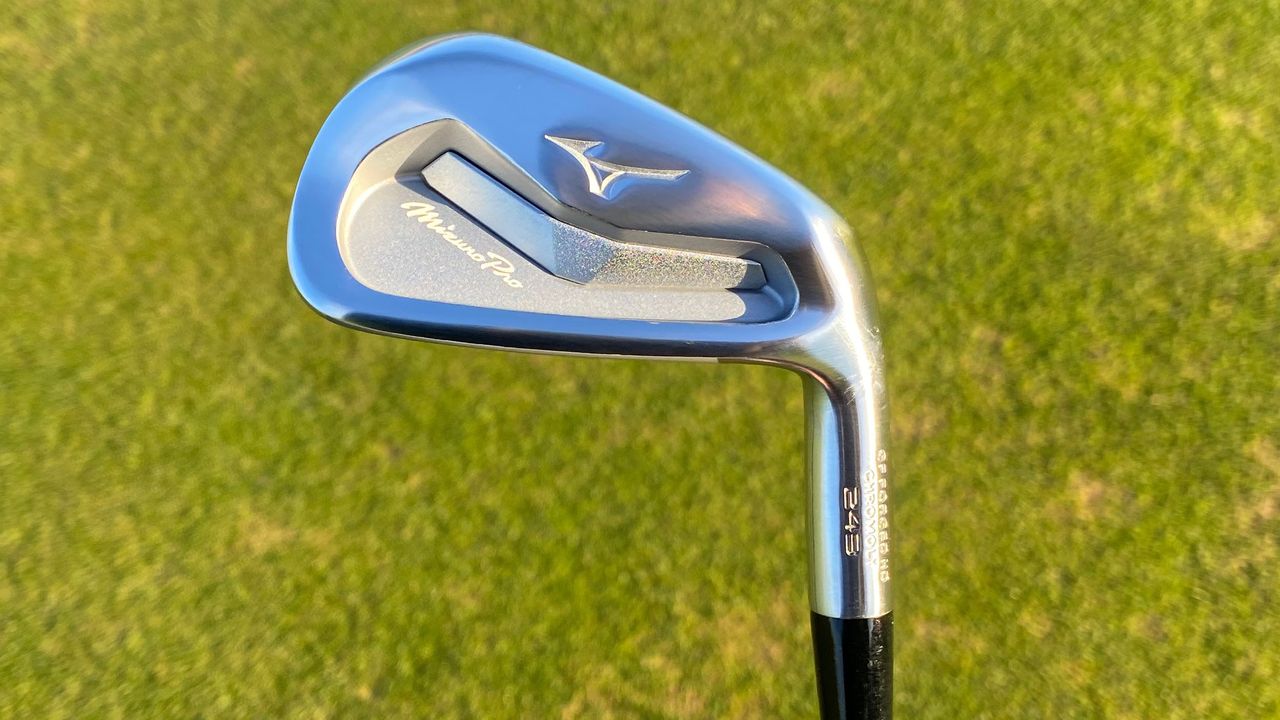 Photo of the Mizuno Pro 243 Iron