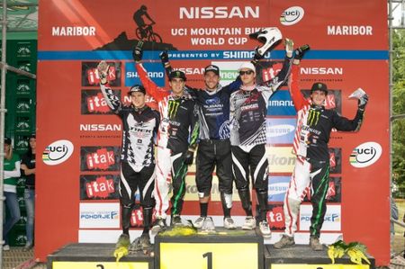 Men's podium: Justin Leov (Trek World Racing), Sam Hill (Monster Specialized), Fabien Barel (Subaru), Greg Minnaar (Santa Cruz Syndicate) and Brendan Fairclough (Monster Specialized).