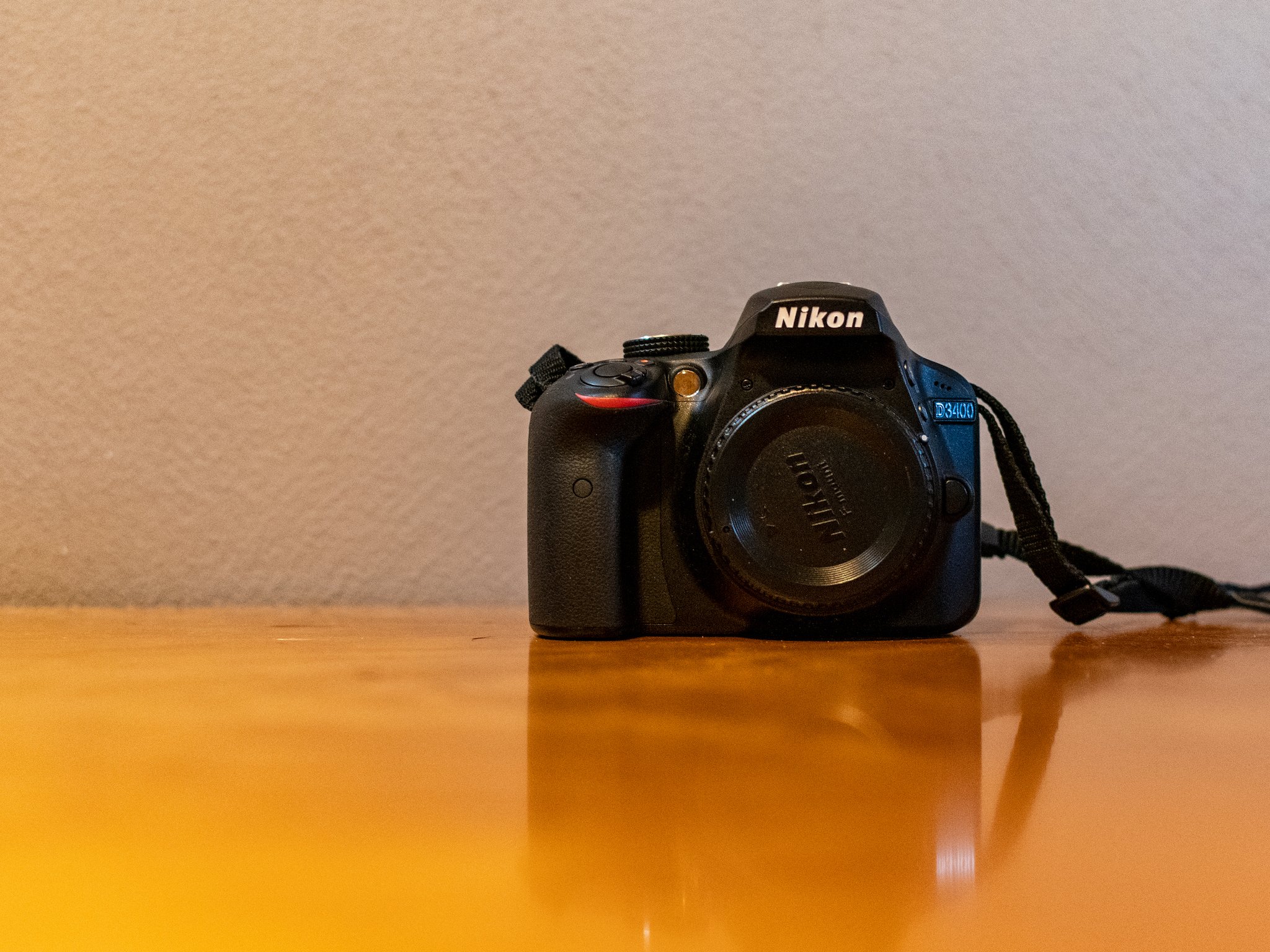 What lenses are compatible with the Nikon D3400?
