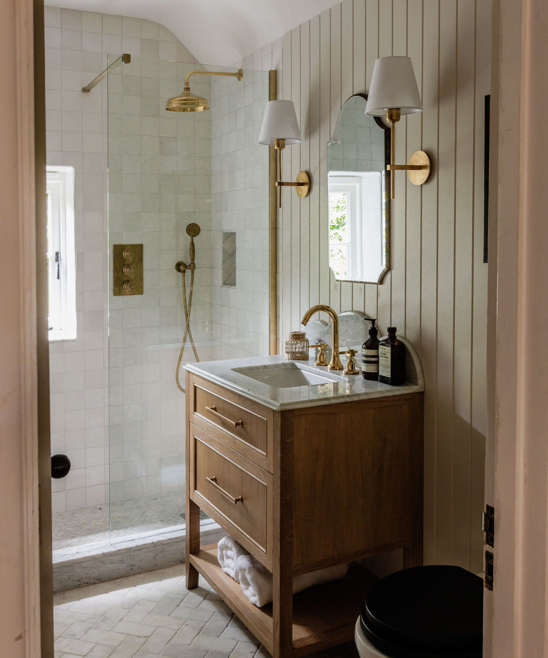 7 small bathroom sink ideas that are stylish and sleek | Real Homes