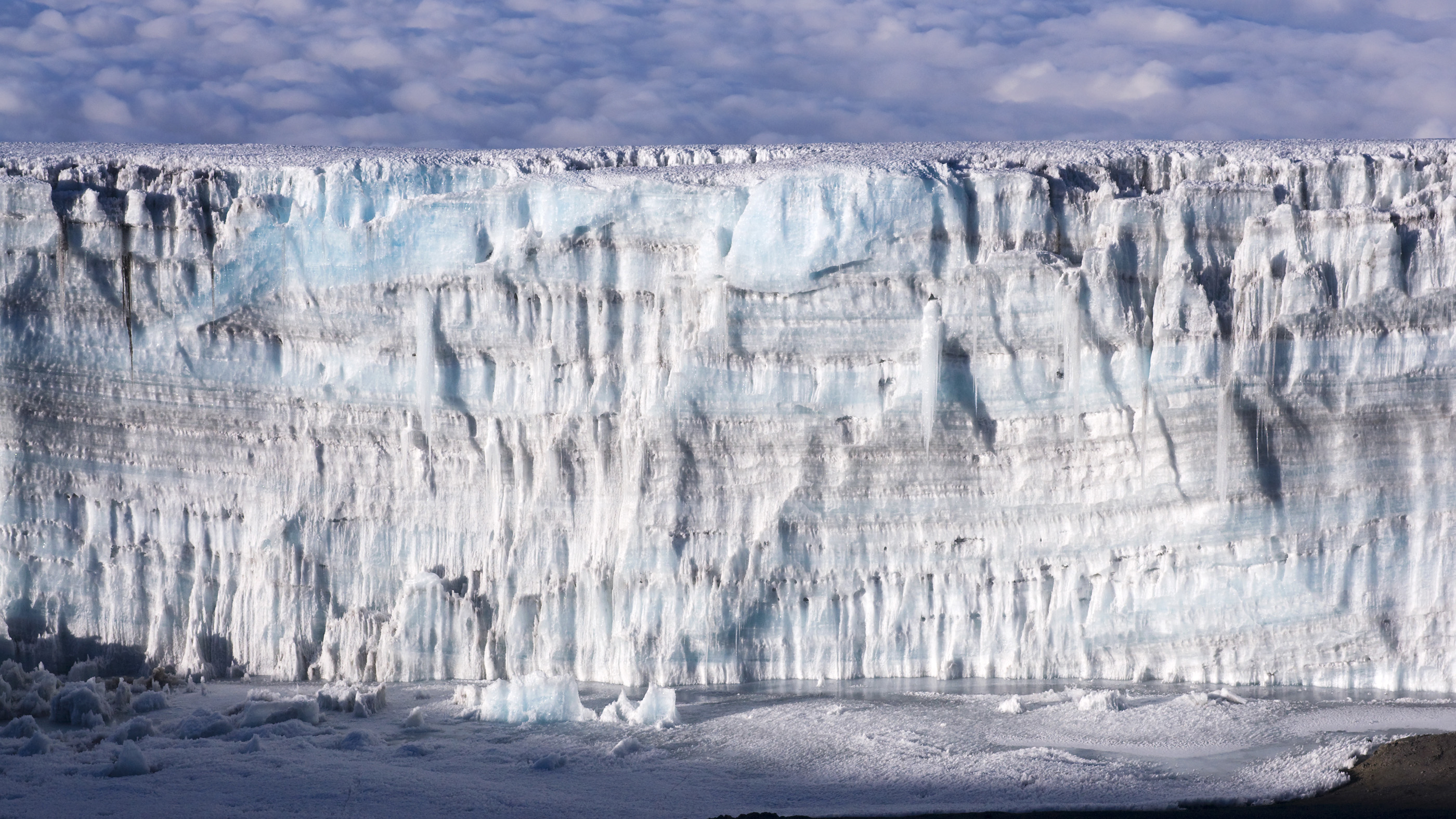 Ice wall on the summit of the Kilimanjaro (Southern Icefields, Tanzania.