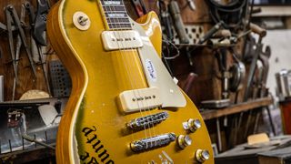 Gibson's new Mike Ness signature 1976 Les Paul Deluxe Goldtop