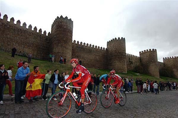 David Moncoutie and Bingen Fern&aacute;ndez (Cofidis)