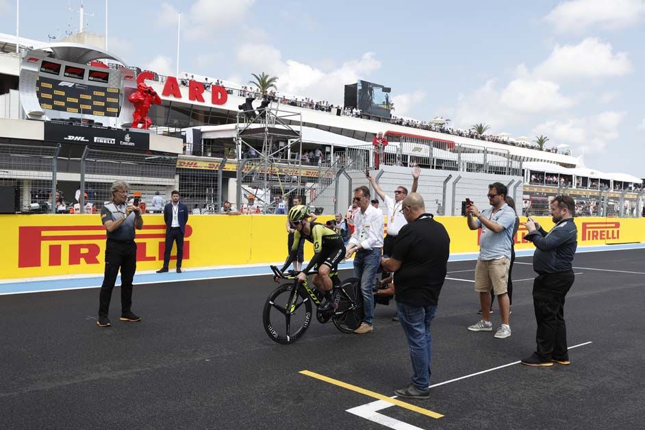 Simon Yates on the grid at the Paul Ricard circuit