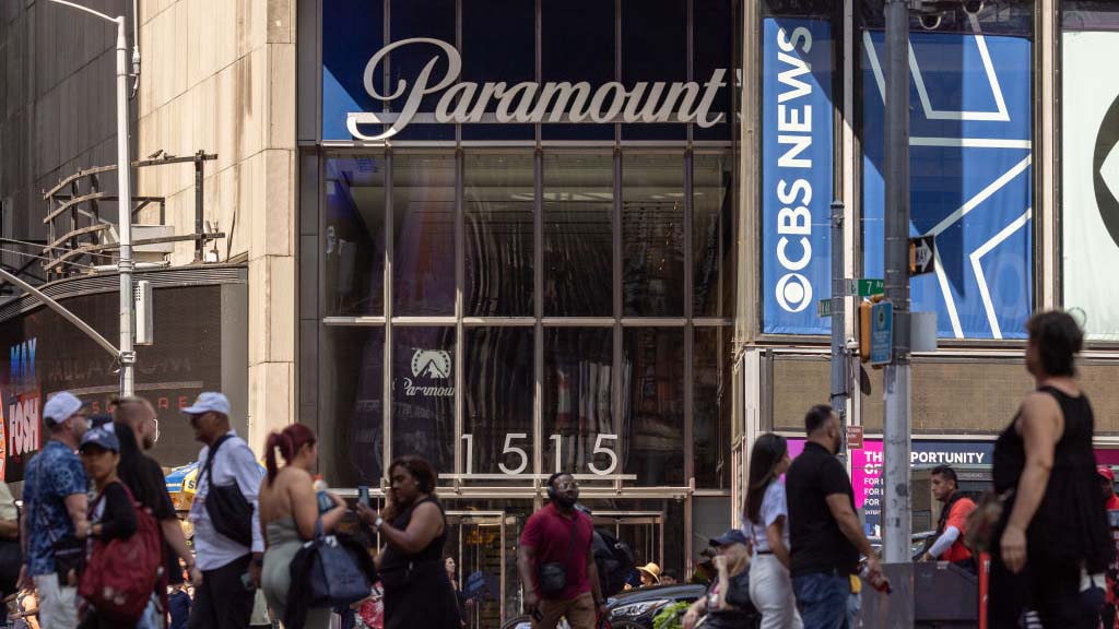 The Paramount Global headquarters in New York, US, on Tuesday, Aug. 27, 2024. Producer David Ellison&#039;s Skydance Media is set to become the new owner of Paramount Global after Seagram Co. heir Edgar Bronfman Jr. dropped out, ending one of the industry&#039;s most dramatic acquisition contests. Photographer: Yuki Iwamura/Bloomberg via Getty Images