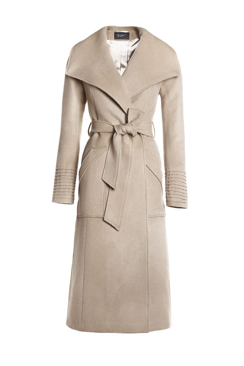 Clothing, Trench coat, Coat, Outerwear, Overcoat, Sleeve, Beige, Dress, Day dress, Collar,
