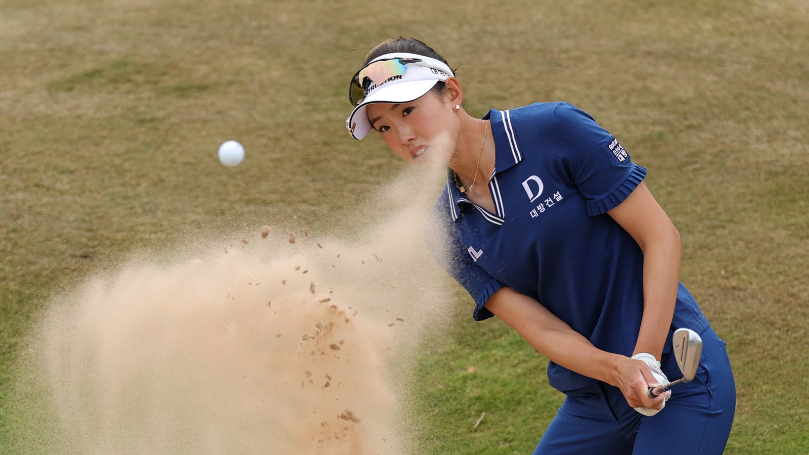 Yealimi Noh hits a wedge shot from the bunker