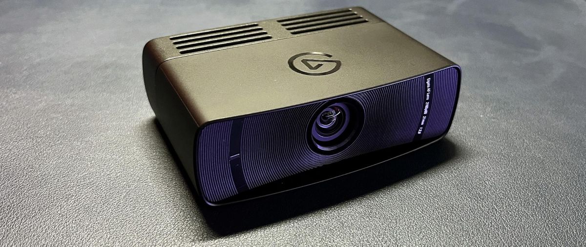 Pro-Grade 4K Webcams : Elgato Facecam Pro 4K60