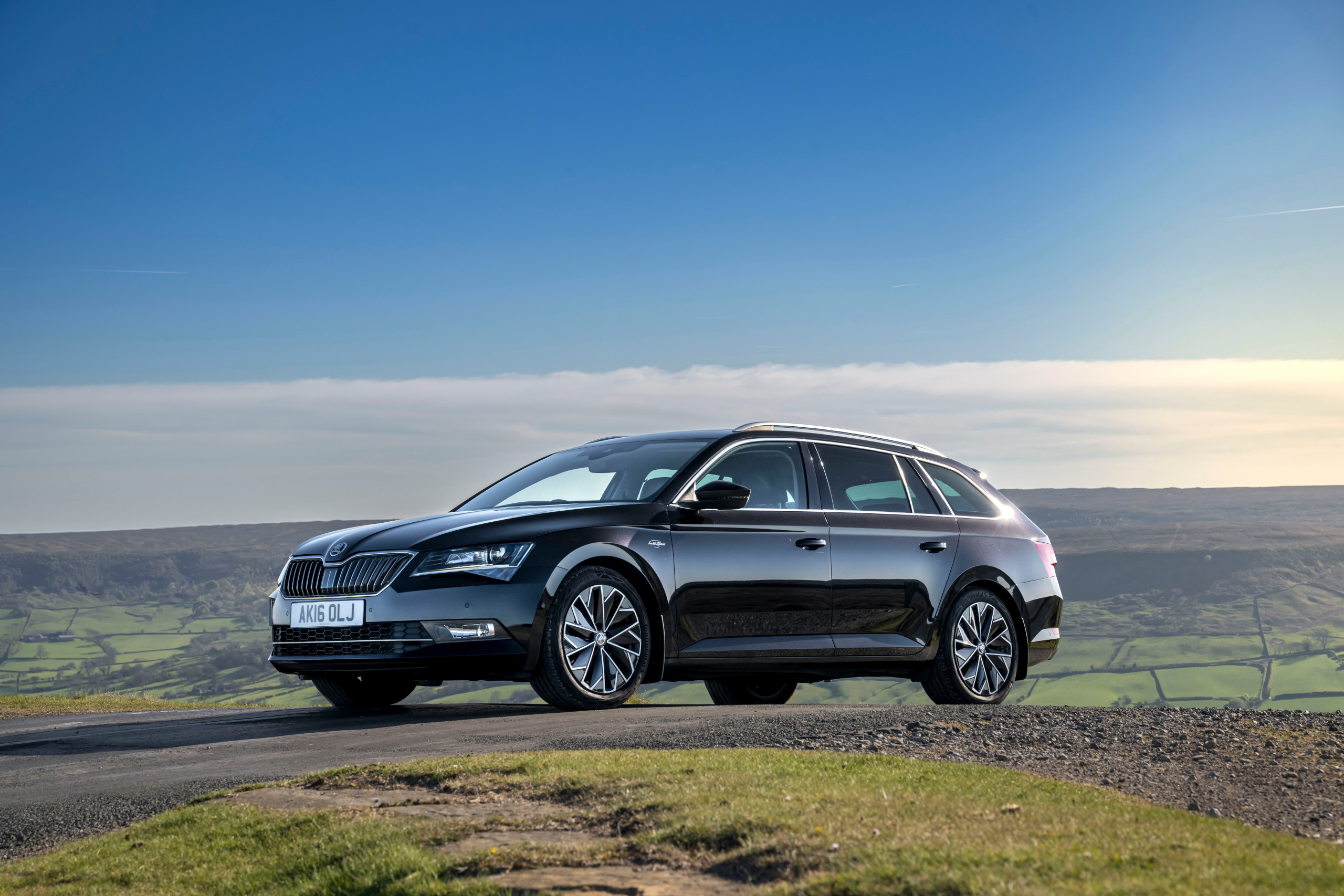 &amp;Scaron;koda Superb Mk3 from 2015