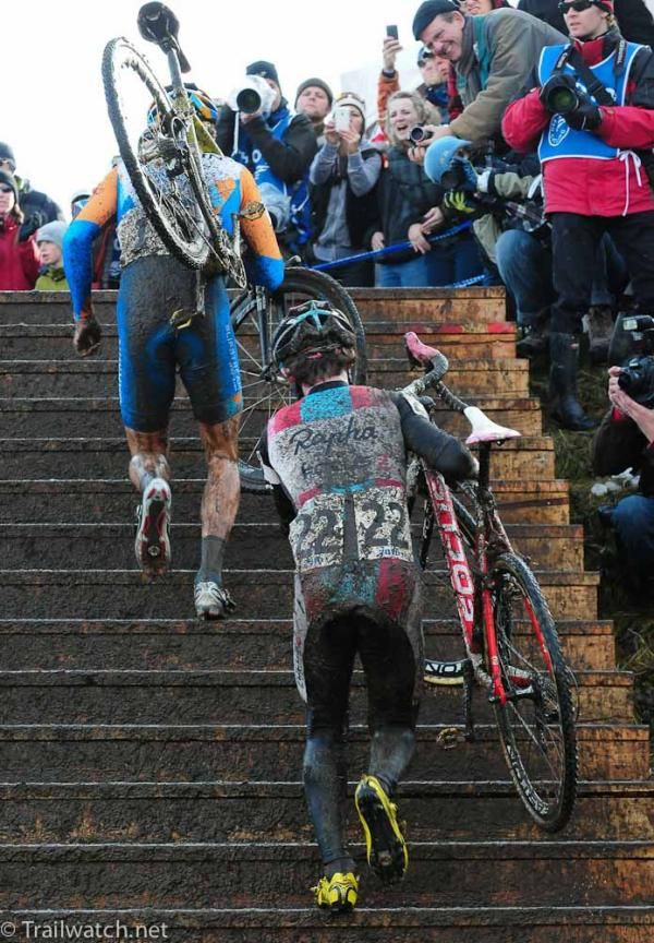 Danny Summerhill (Garmin Transitions) leading MacDonald up the wooden steps