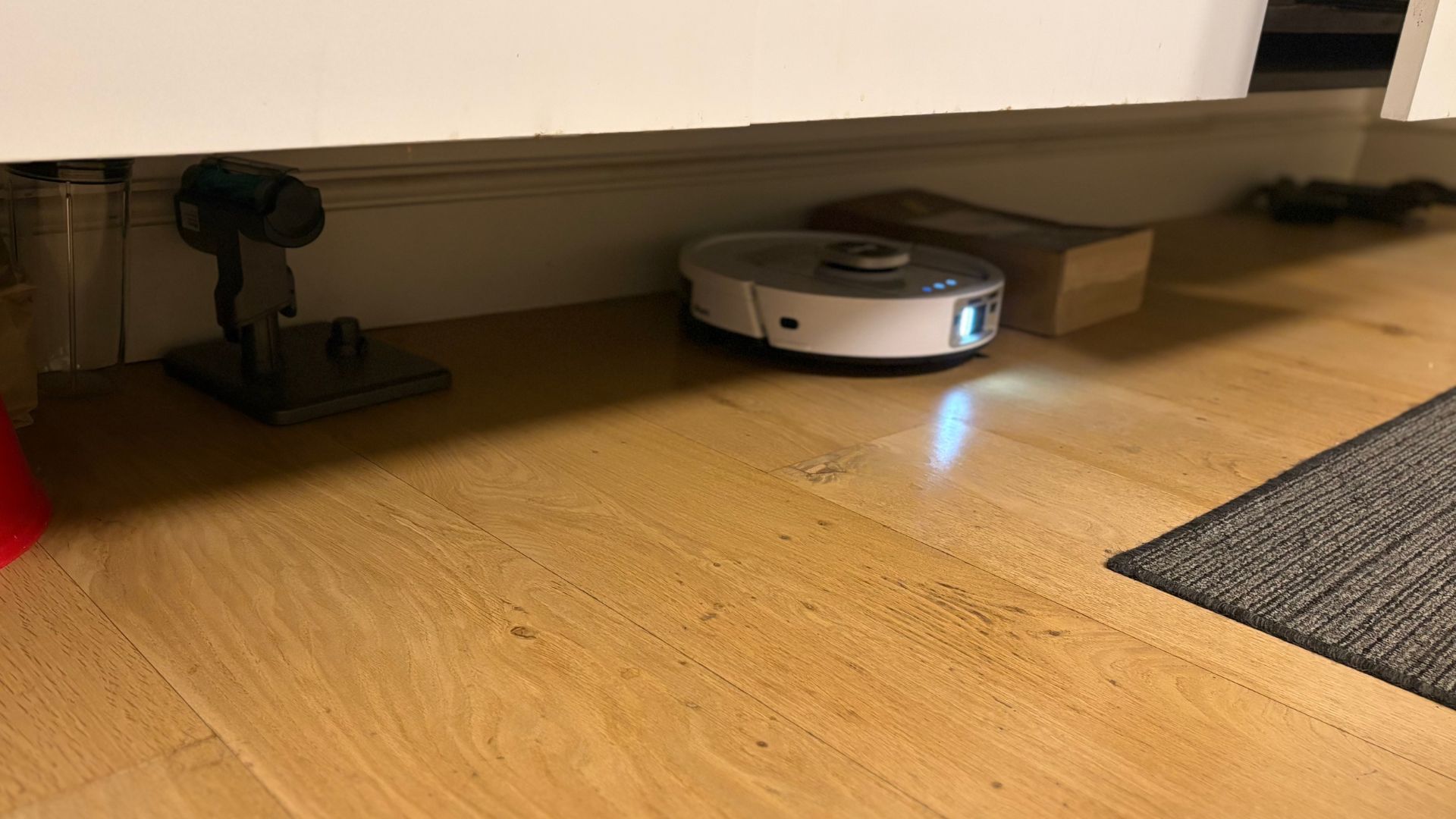 Testing the Shark PowerDetect ThermoCharged Robot Vacuum