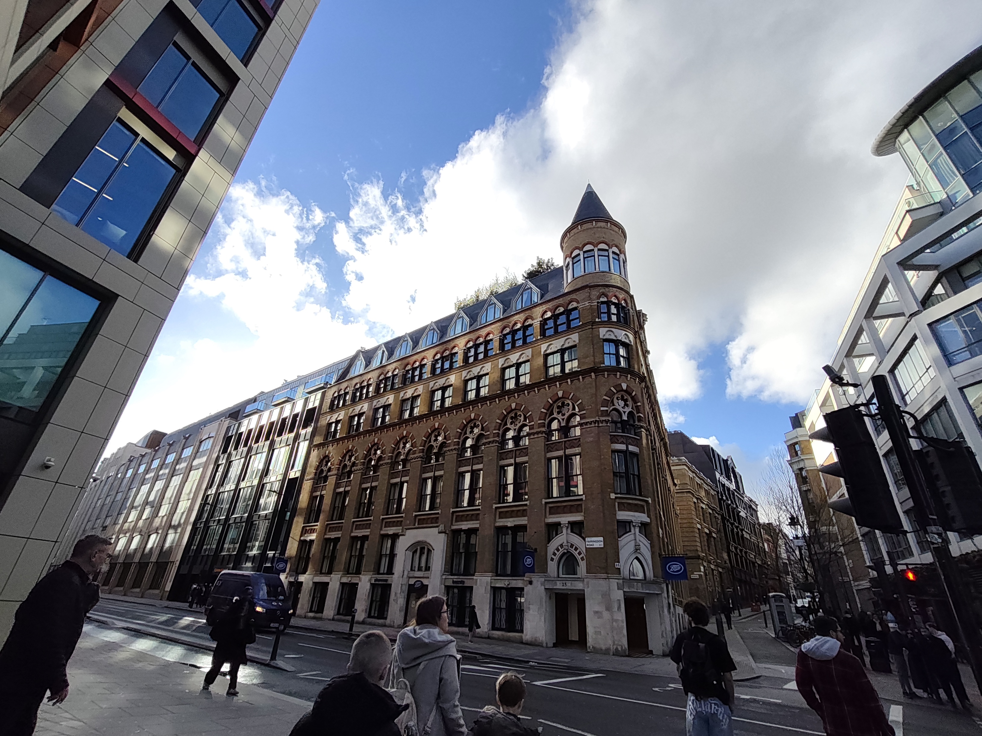 Xiaomi Redmi Note 15 Pro Plus camera sample turret ultrawide