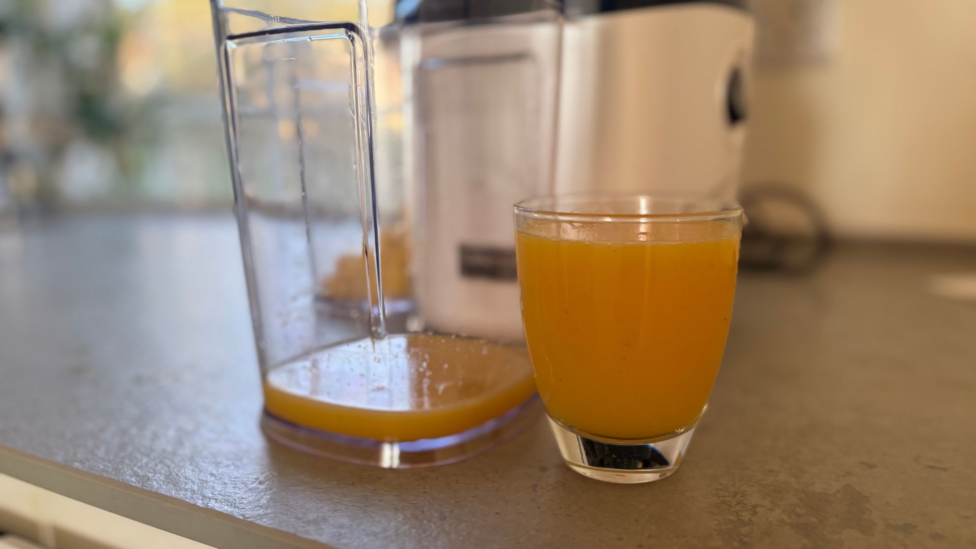 Testing the Kuvings Auto10 Slow Juicer in our kitchen