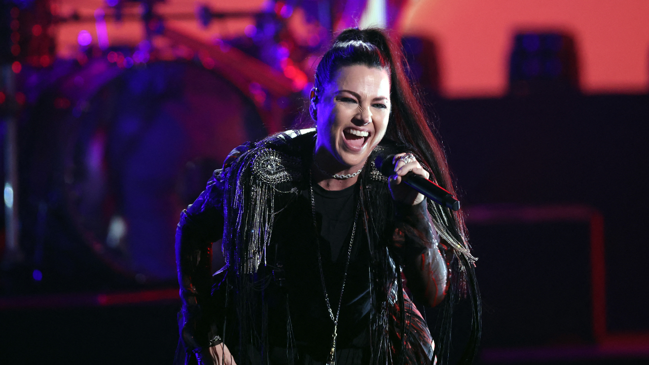 Amy Lee singing on stage
