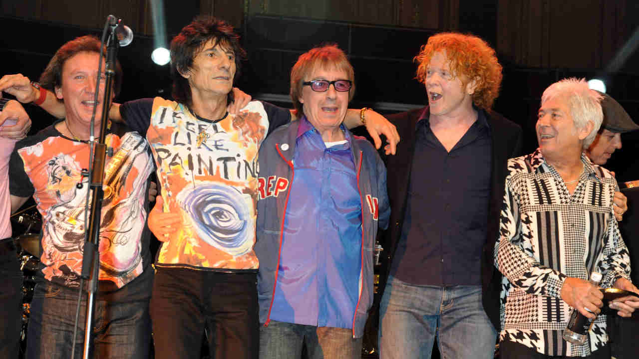 The Faces with Simply Red&amp;rsquo;s Mick Hucknall and ex-Rolling Stones bassist Bill Wyman in 2009