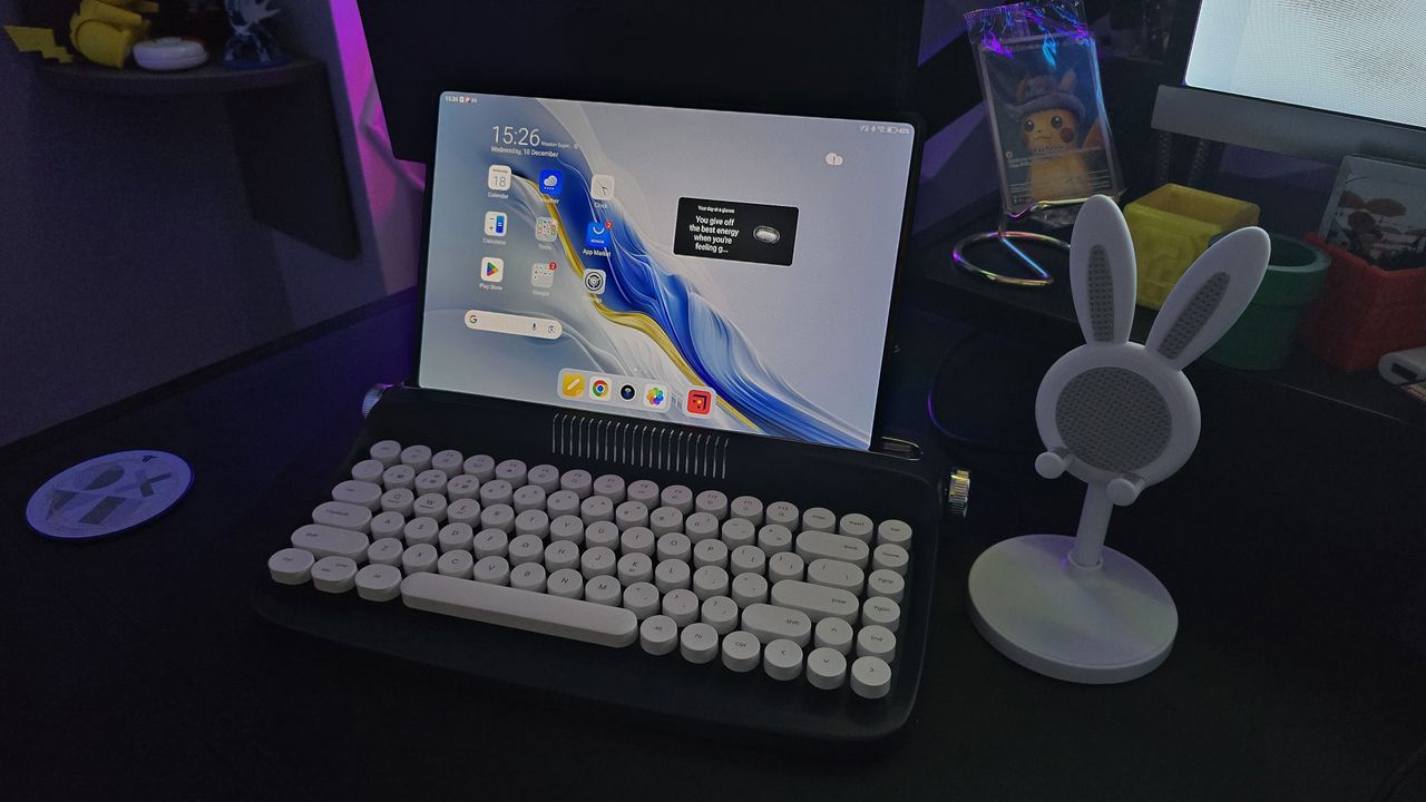 YUNZII ACTTO B303 typewriter keyboard