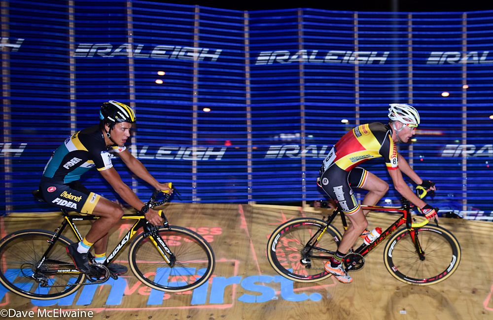 Klass Vantornout (Sunweb-Nepolean Games) leading on the banked curve