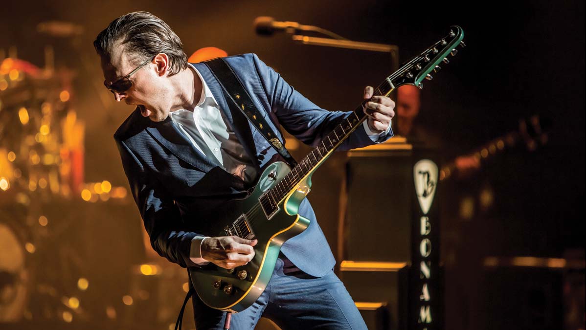 Joe Bonamassa: “It's not like I have these big songs that I need to change  for radio. If I want prog time in Nerdville, let's go!“ | Guitar World