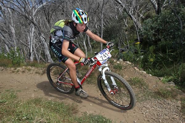 Sarah Tucknott leads the U15 women's race