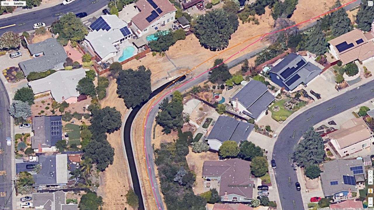 A screenshot of a portion of a satellite GPS map, showing how the Garmin Forerunner 165 and COROS PACE 3 compare for GPS accuracy.