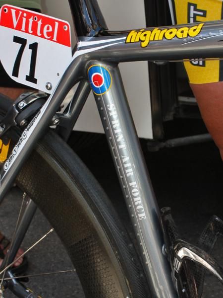 Cavendish's 'Sprint Air Force' bike sports a WWII dog fighter theme, complete with a pseudo British Royal Air Force roundel.