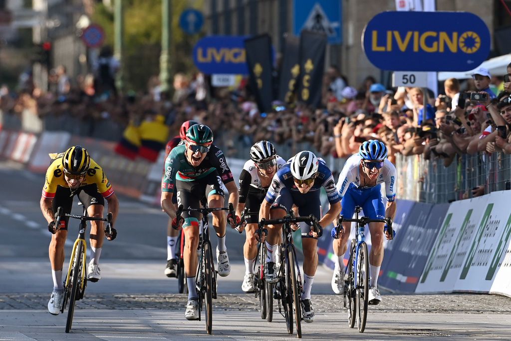 Andrea Bagioli (Soudal-QuickStep) sprints to second place in chase group ahead of Primož Roglič (Jumbo-Visma)