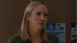 Hannah talking to Ripley in Chicago Med Season 11x01