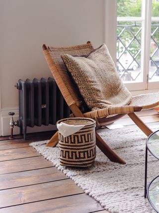 woven decor in farmhouse living room