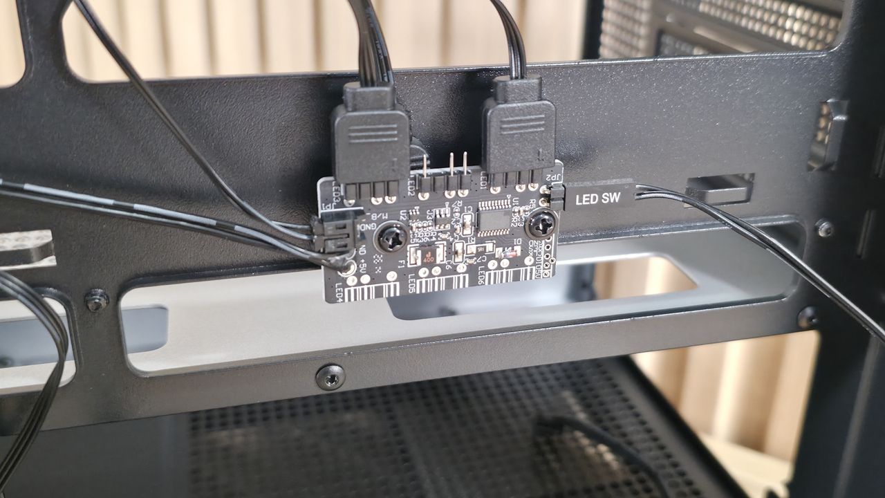 Montech TG3 - internal