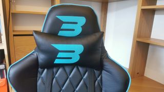 BraZen Phantom Elite gaming chair - chair at desk closeup