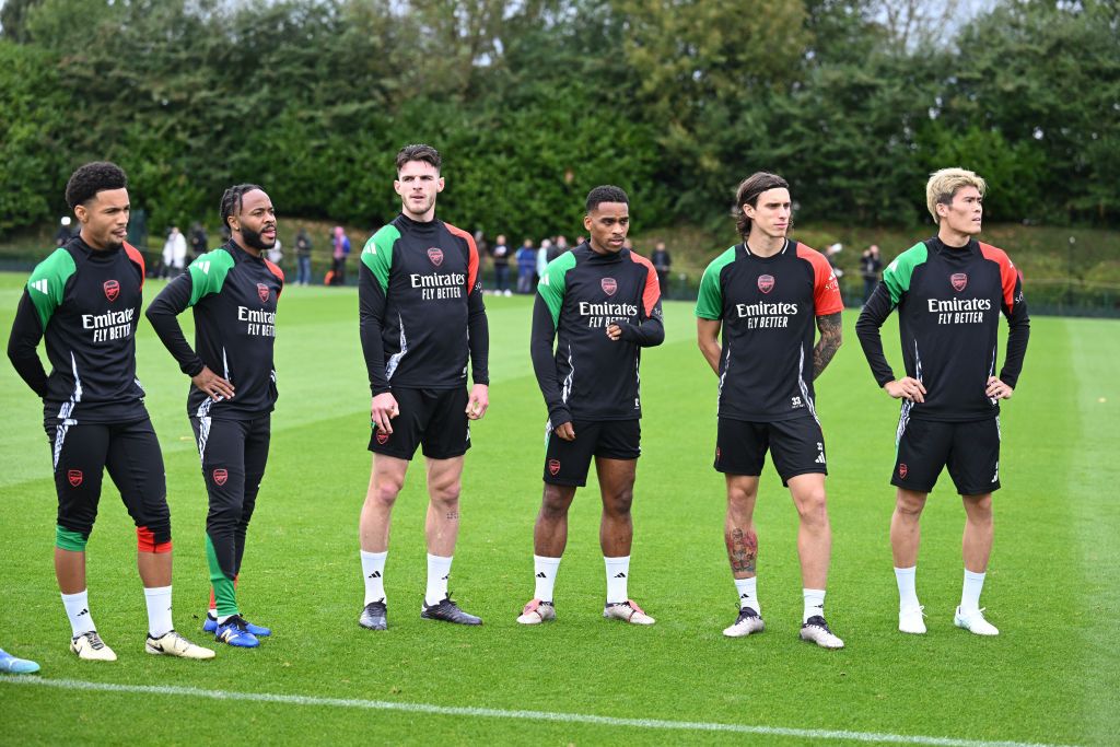 LONDON COLNEY, ENGLAND - SEPTEMBER 30: (L-R) Ethan Nwaneri, Raheem Sterling, Declan Rice, Jurrien Timber, Riccardo Calafiori and Takehiro Tomiyasu of Arsenal during the UEFA Champions League 2024/25 League Phase MD2 training and press conference at Sobha Realty Training Centre on September 30, 2024 in London Colney, England. (Photo by Stuart MacFarlane/Arsenal FC via Getty Images)