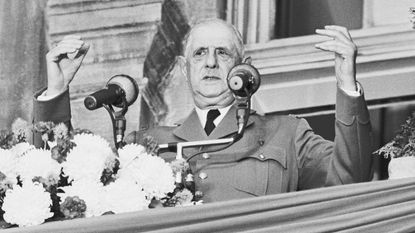 Charles De Gaulle supporting Quebec separatism in Montreal © Bettmann Archive/Getty Images