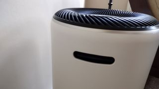Levoit 400S air purifier review: image of Levoit 400S air purifier at home