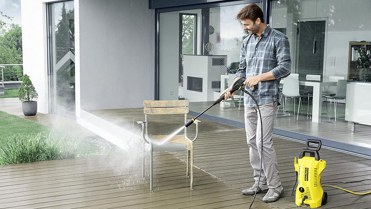 Best pressure washer: Kärcher K2 