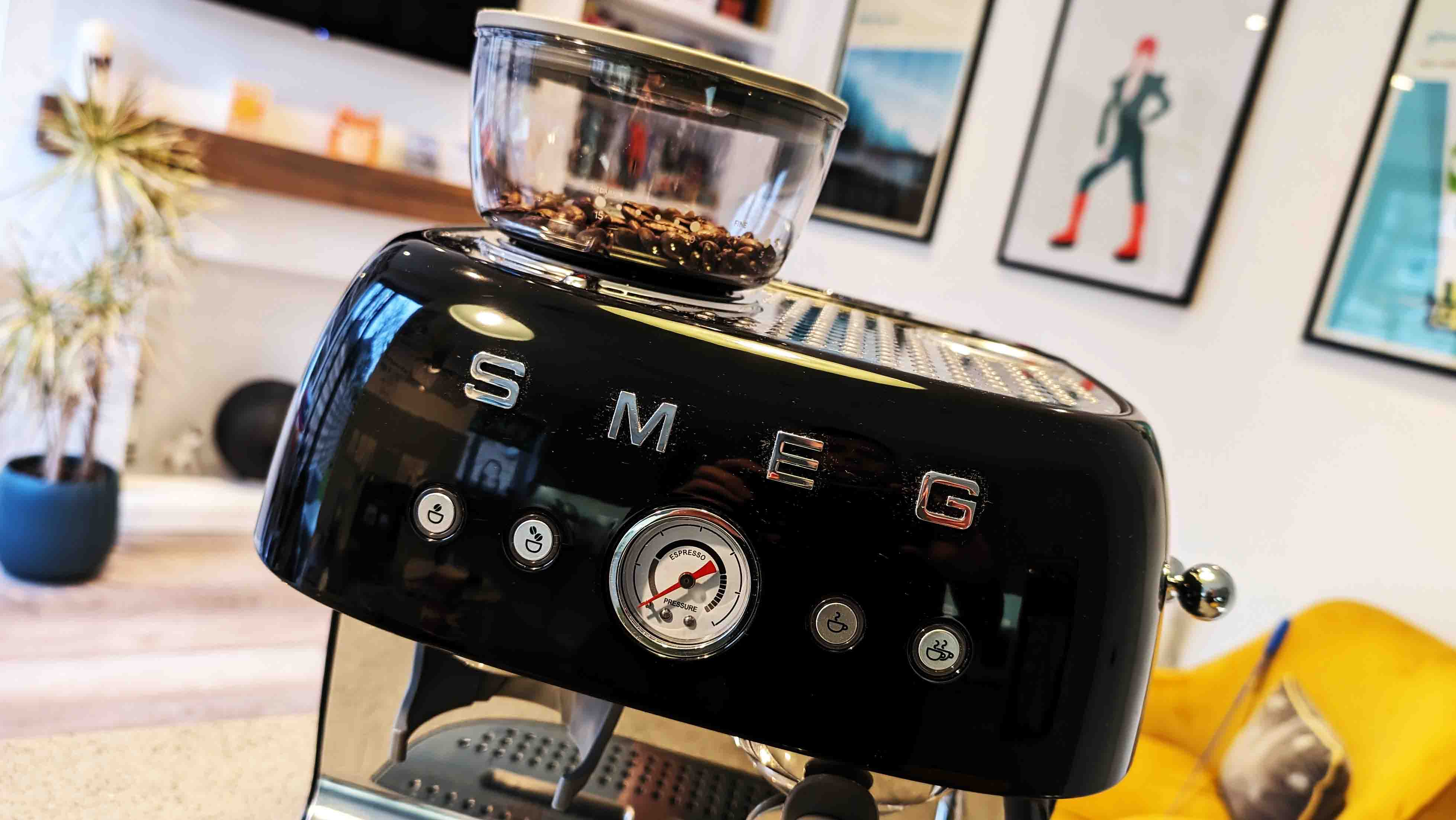 Smeg EGF03 Espresso Machine review