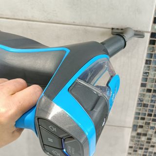 Testing the Bissell SlimSteam by hand on tiles