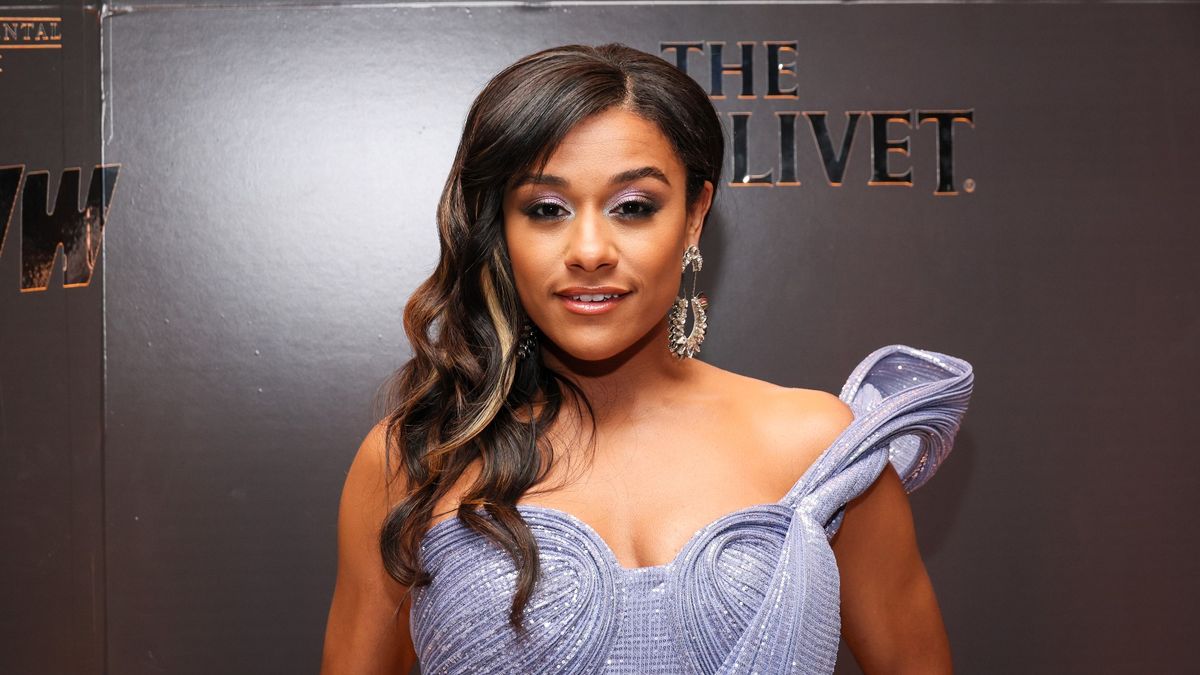 Ariana DeBose Was Pretty In Purple While Celebrating Diwali in New York