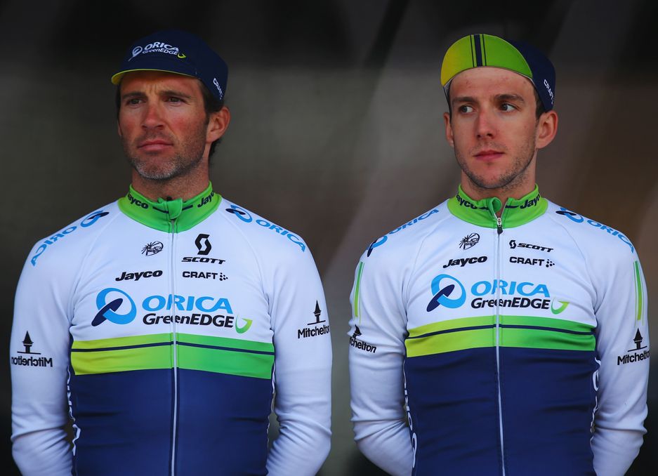 Albasini and Yates at the start of La Fleche Wallonne
